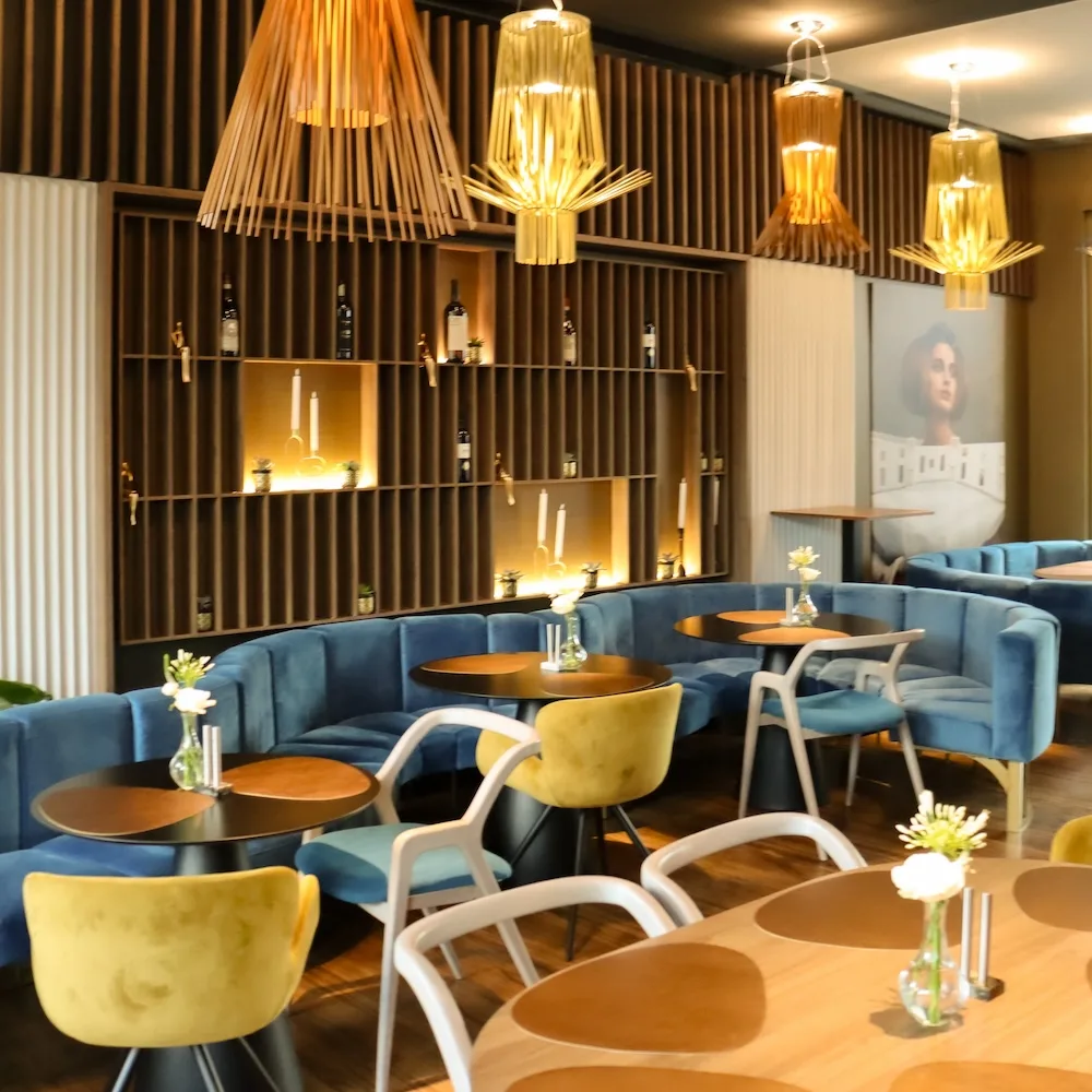 Artis restaurant interior